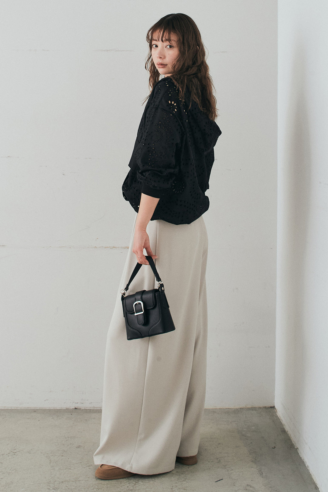 [SET]レースハーフジップアップフーディー+ベルト付きツータックワイドパンツ(2set)