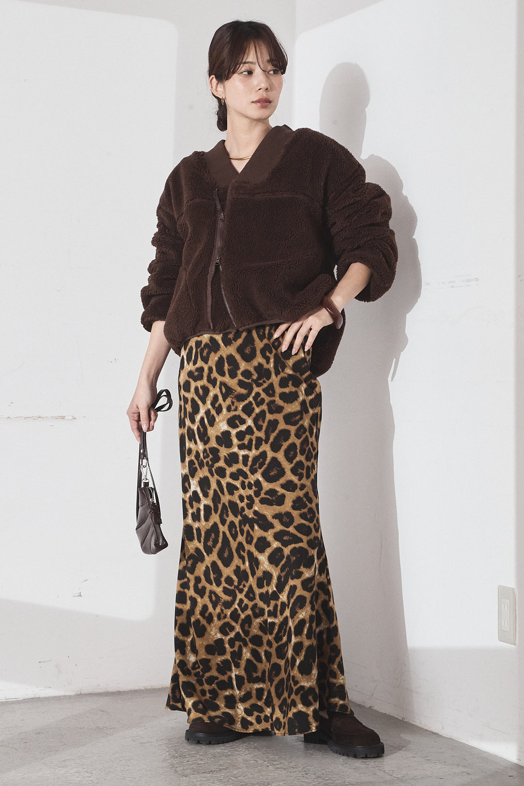 [SET]ノーカラーリブボアアウター+レオパードサテンナロースカート(2set)