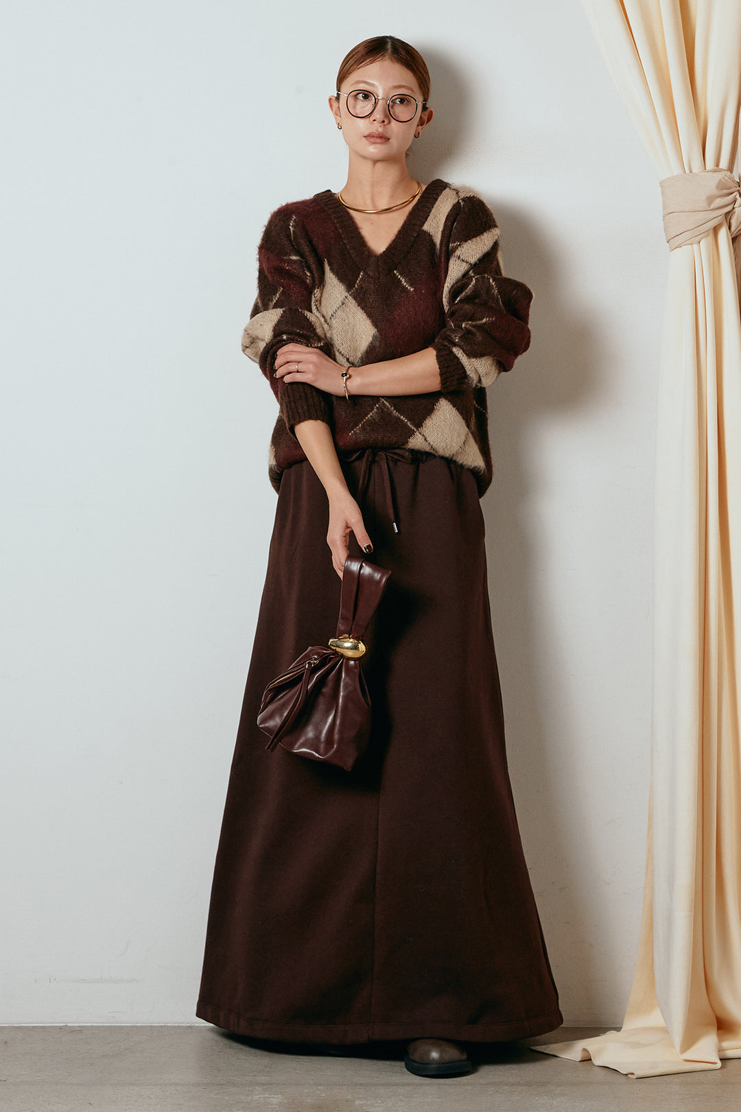 [SET]アクリルモヘアアーガイルVネックプルオーバー+裏起毛スウェットロングマキシスカート(2set)