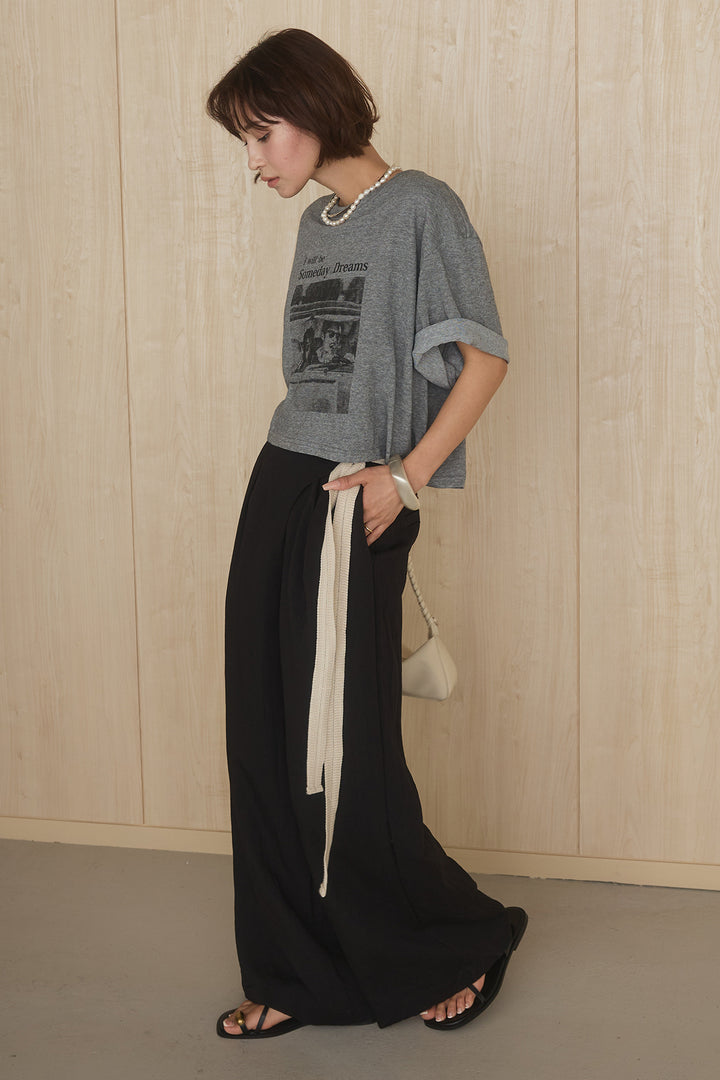 [SET]グラフィックサムデイワイドクロップドT+異素材ベルト付きラップ風ニュアンスワイドパンツ(2set)