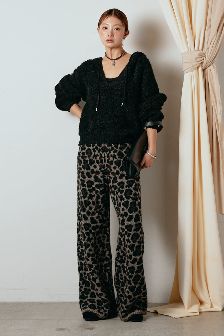 [SET]ブークレキーネックプルオーバー+リラックスレオパード柄ニットパンツ(2set)