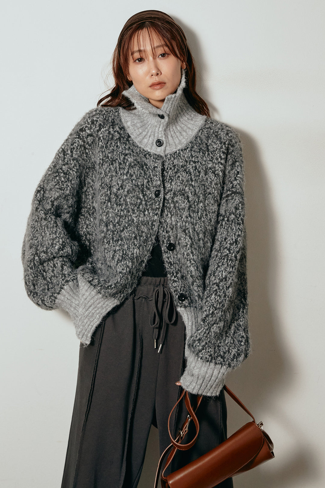 [SET]ハイネックミックスニットトップス+フロントラインデザインワイドスウェットパンツ(2set)