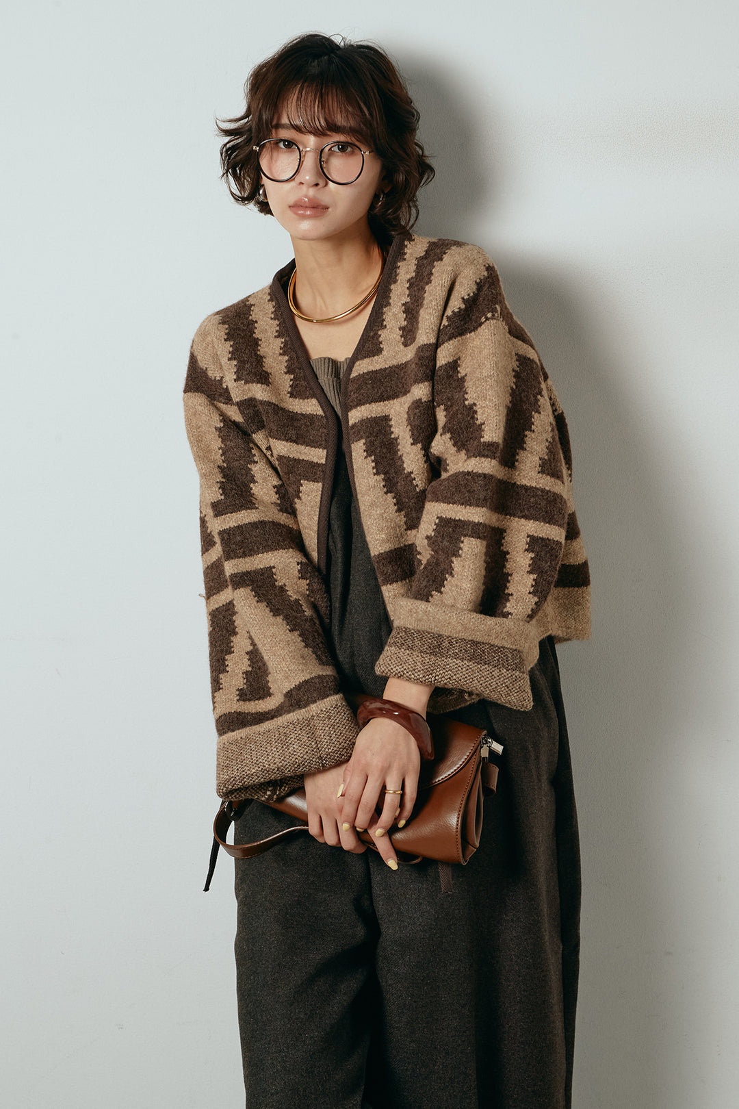 [SET]ノーカラー幾何学模様アウター+ウール混フランネルワイドサロペット(2set)