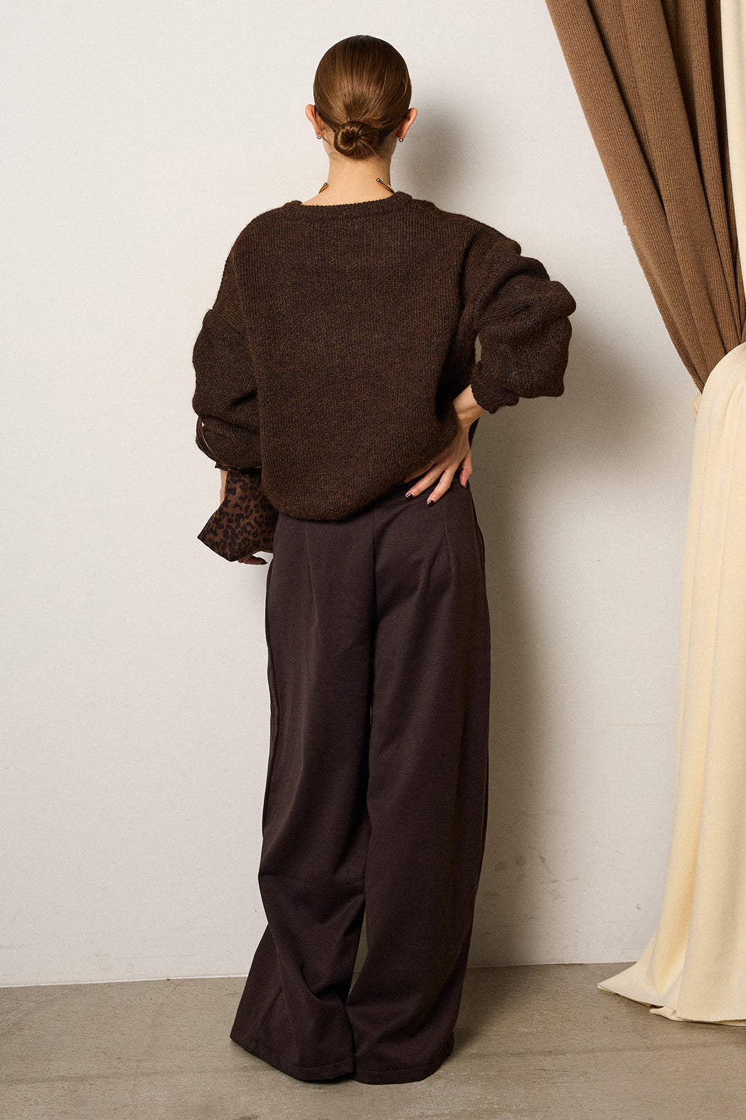 [SET]ロゴシャギーニットプルオーバー+巻ベルトウエストレザーライクワイドパンツ(2set)