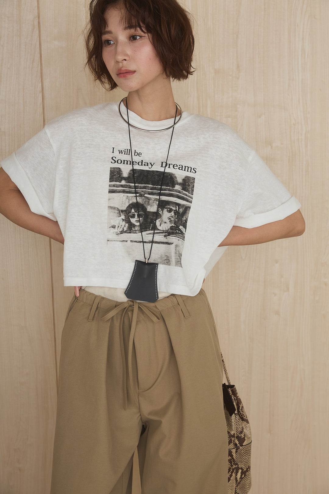 [SET]グラフィックサムデイワイドクロップドT+ニーサイドタックウエストドロストパンツ(2set)