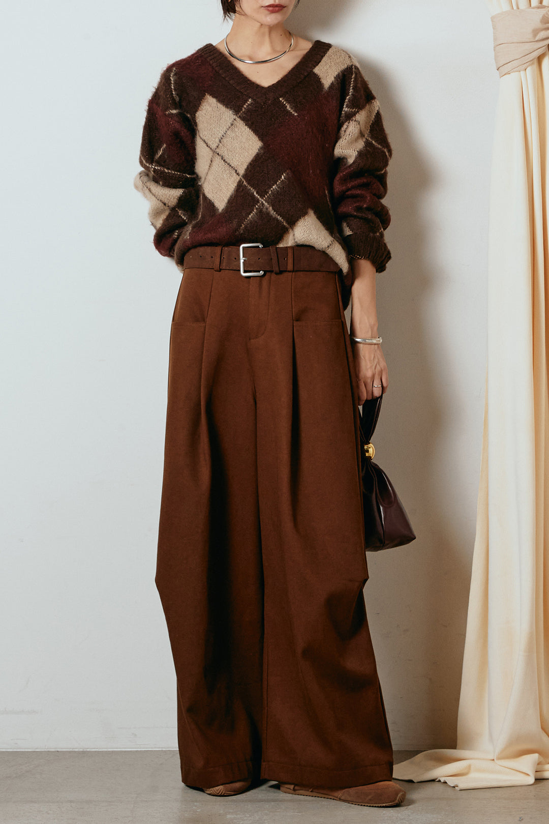 [SET]アクリルモヘアアーガイルVネックプルオーバー+太ベルト付きタックデザインワイドパンツ(2set)