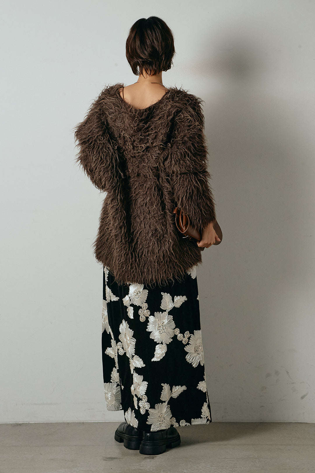 [SET]深Vネックシャギーニットトップス+フラワー刺繍ワイドスカート(2set)