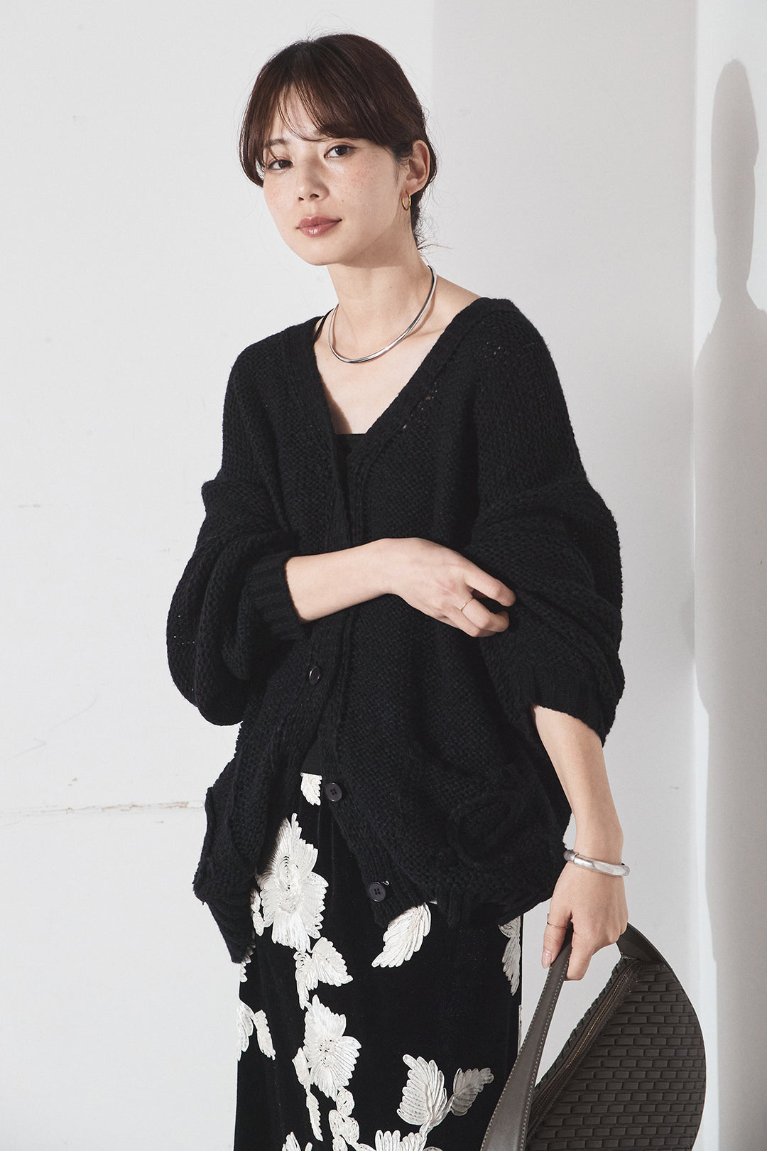 [SET]コード刺繍リラックスニットカーディガン+フラワー刺繍ワイドスカート(2set)