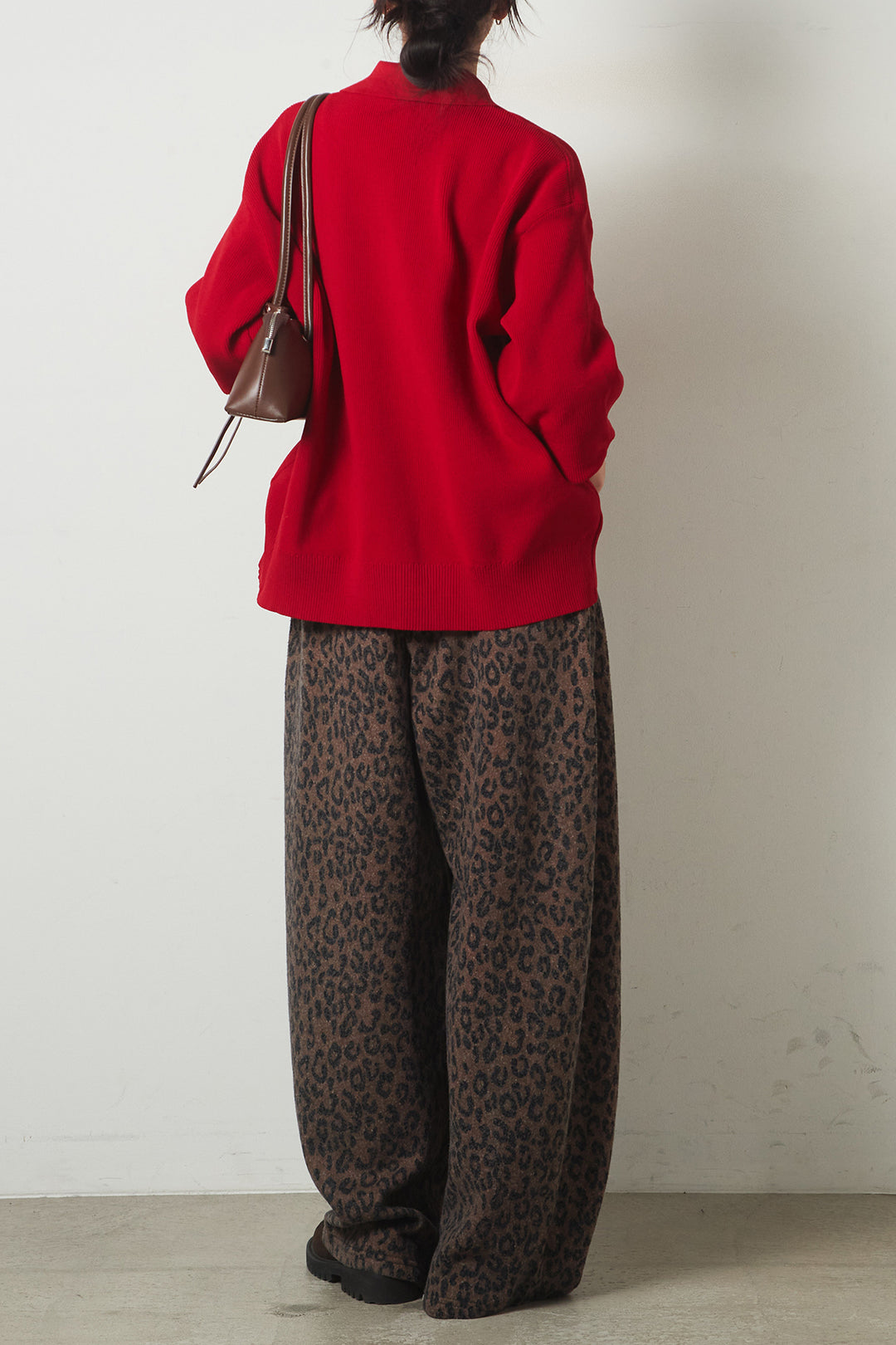 [SET]メタル釦衿付きニットカーディガン+リラックスレオパード柄ワイドパンツ(2set)