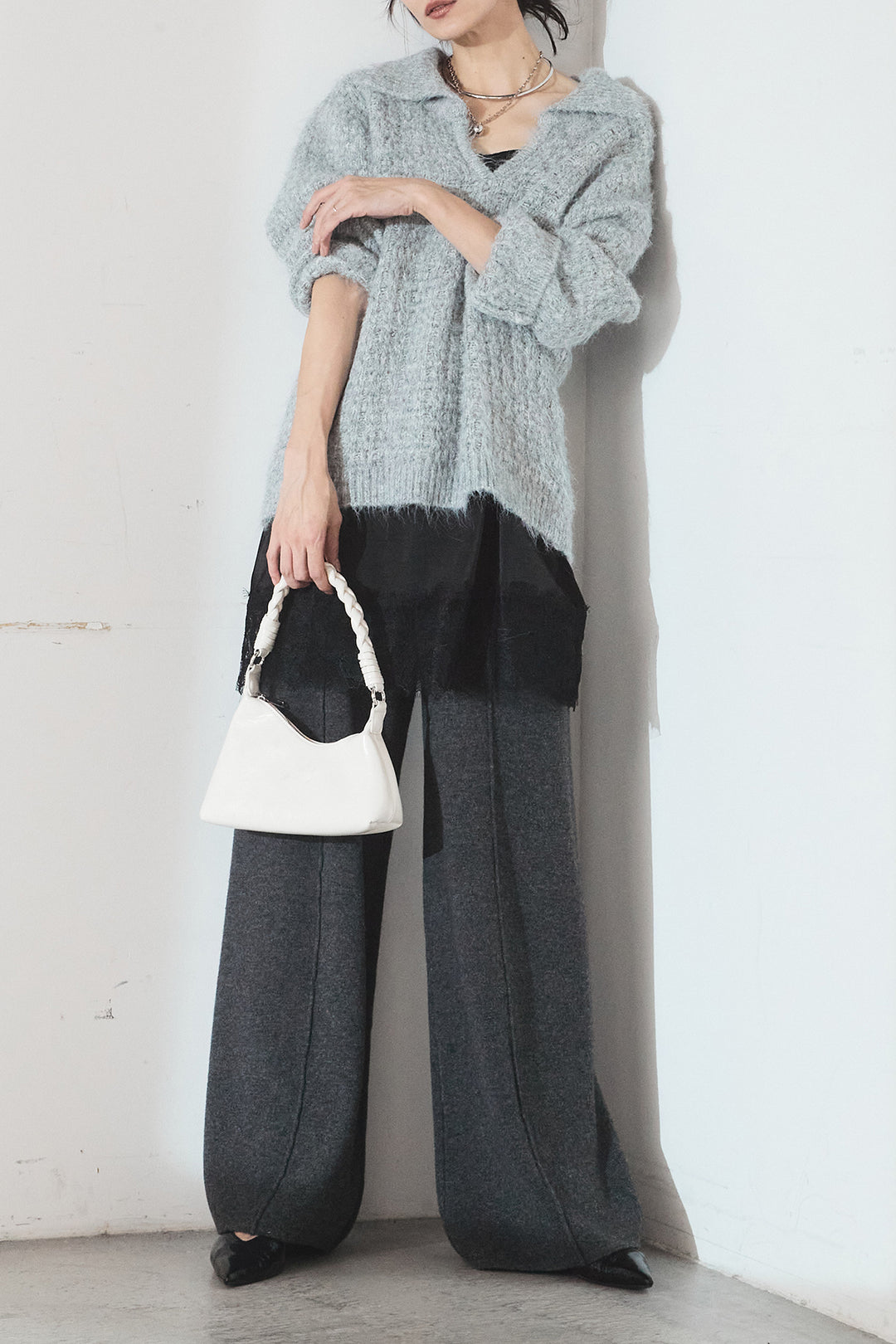 [SET]襟付きVネックニットトップス+レース切り替えキャミソール(2set)