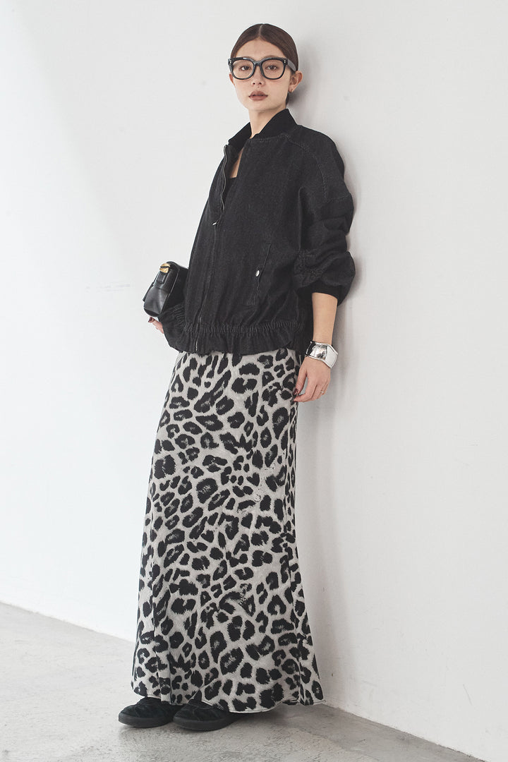 [SET]袖シャーリング裾フリルデニムブルゾン+レオパードサテンナロースカート(2set)