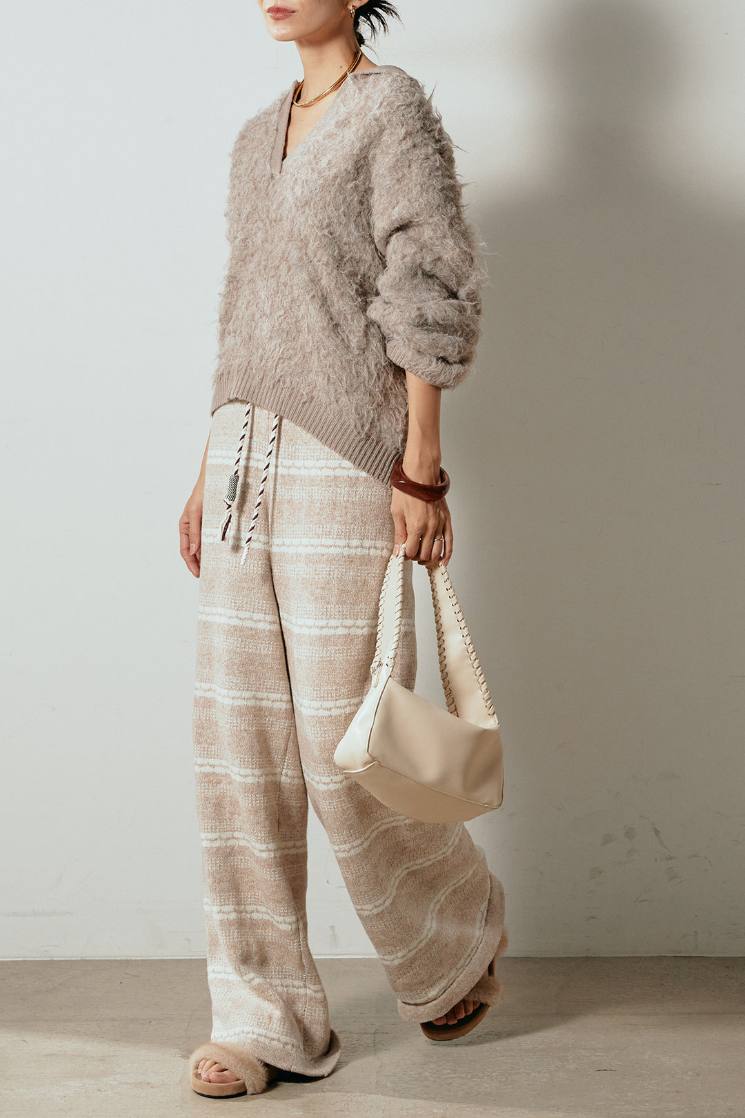 [SET]襟付きシャギーニットポロトップス+マルチライン柄リラックスニットパンツ(2set)