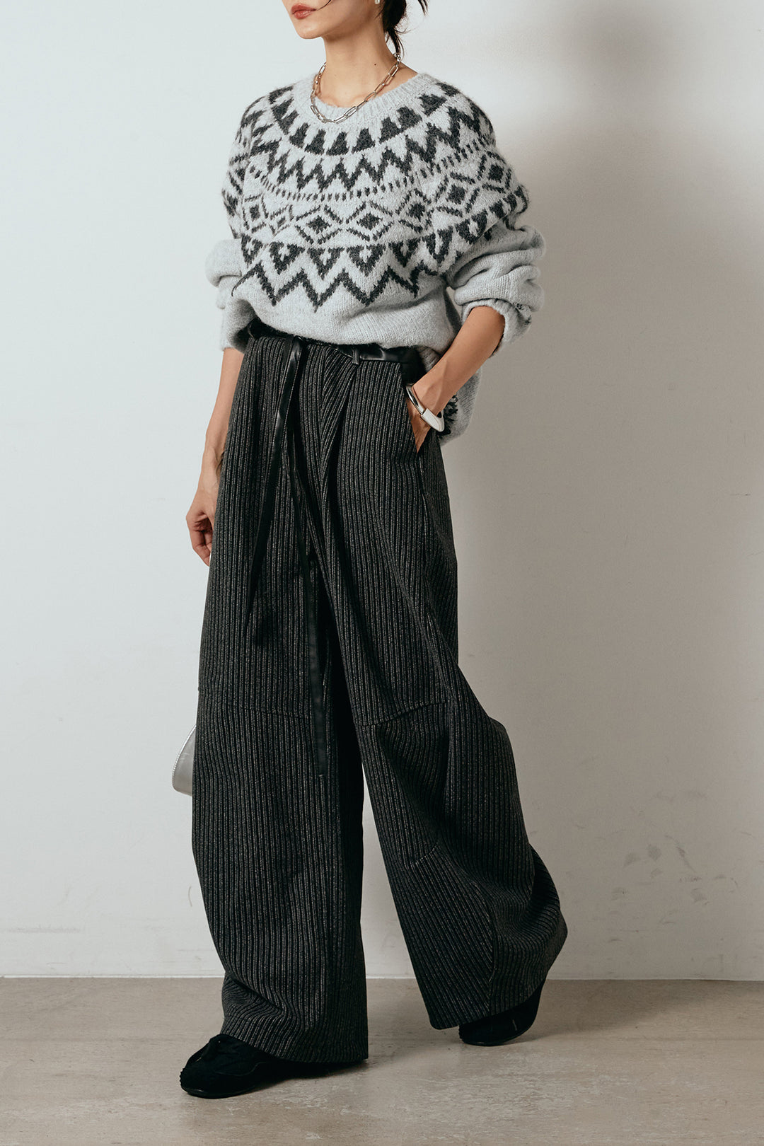 [SET]ノルディック柄Uネックプルオーバー+レザーライク配色ストライプパンツ(2set)