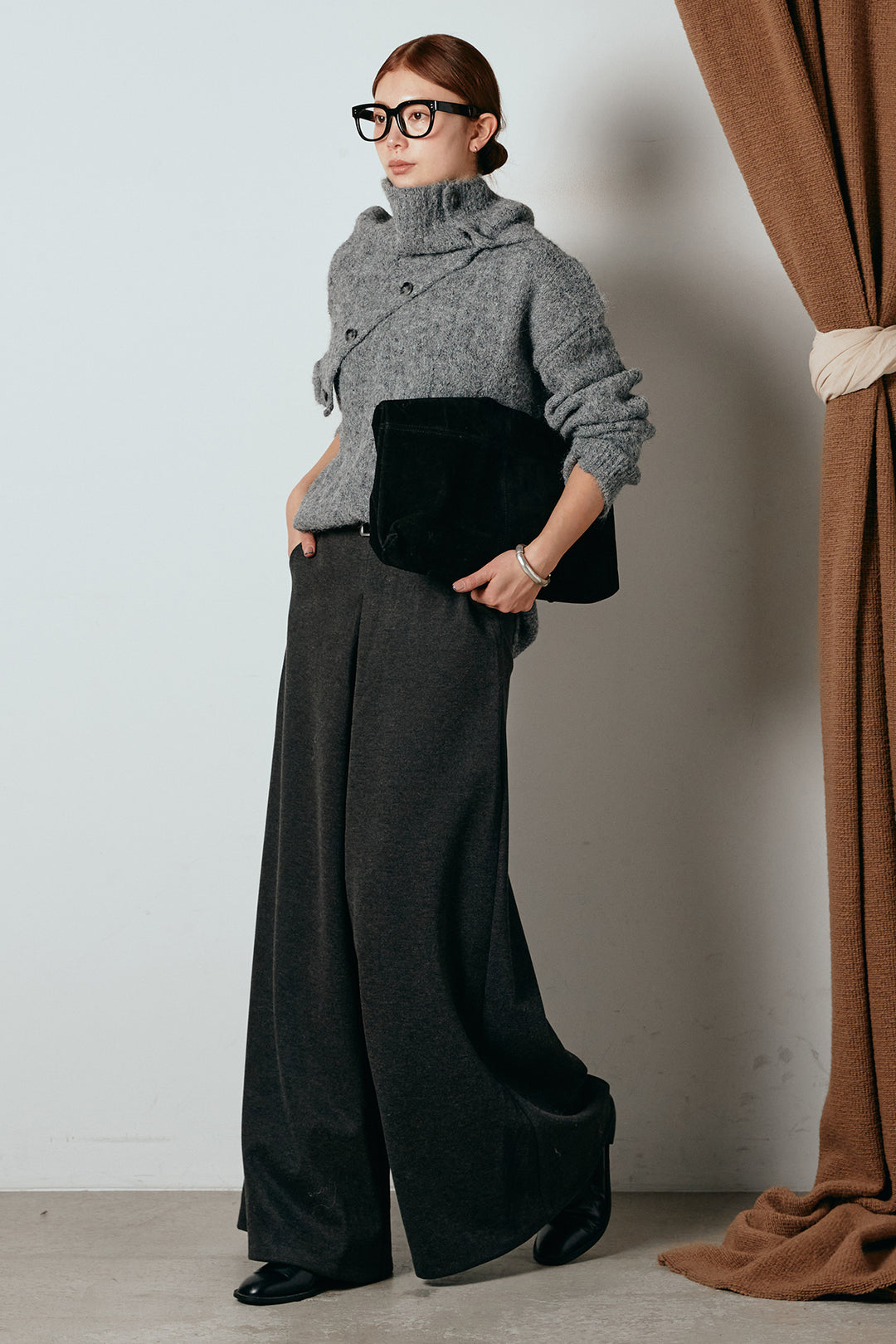 [SET]ケープデザインケーブルニットトップス+ベルト付きフロントタックデザインパンツ(2set)