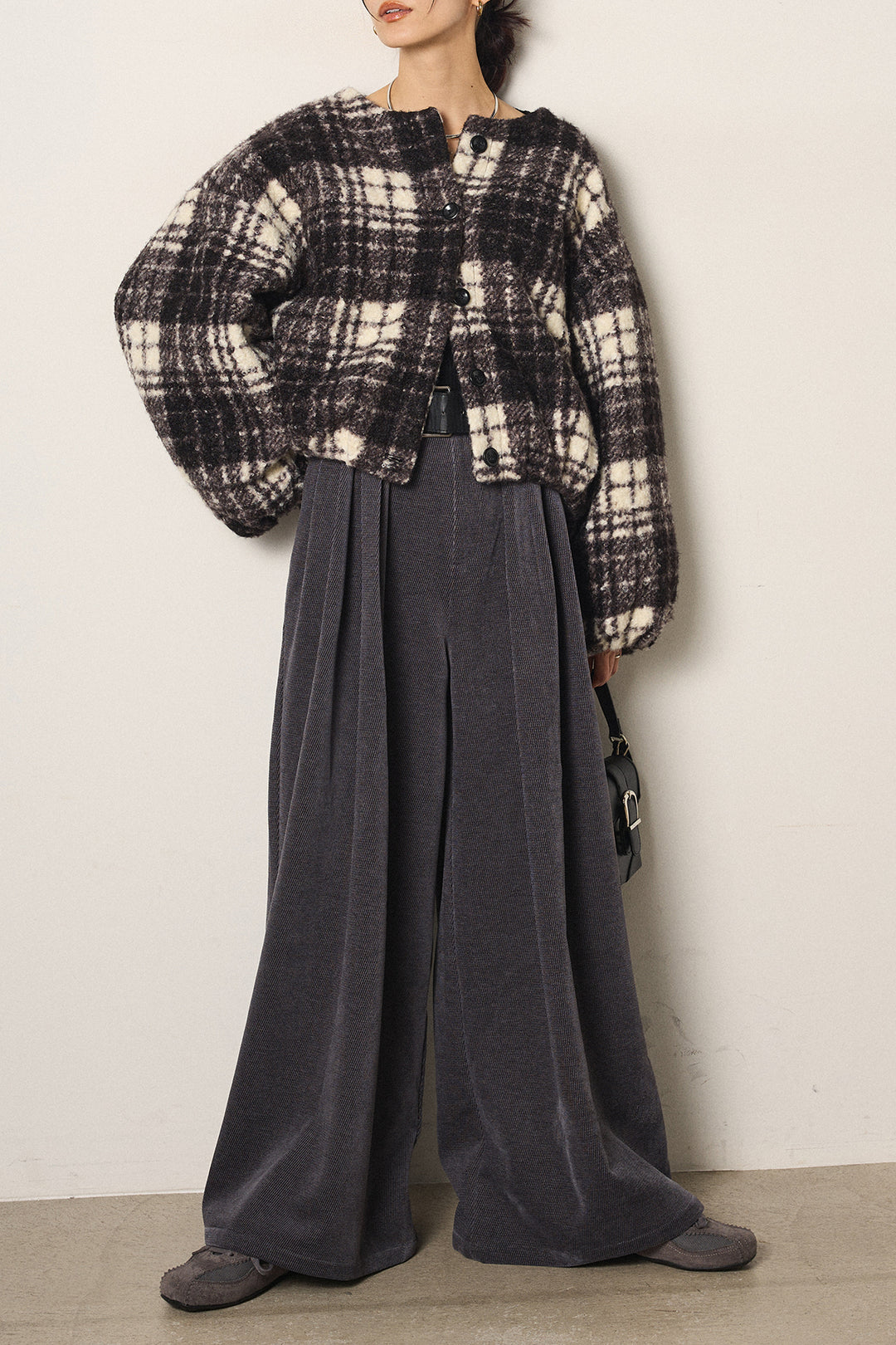 [SET]ノーカラーチェック柄ボアブルゾン+ベルトループコーデュロイワイドパンツ(2set)