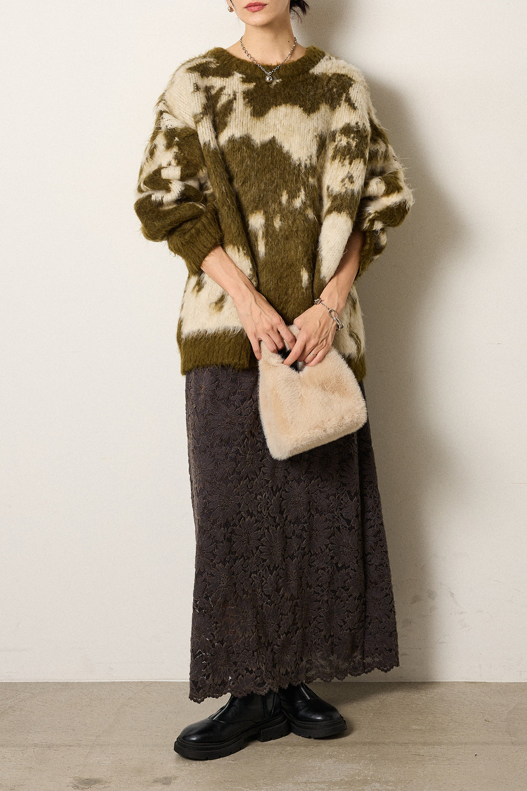 [SET]モヘアタッチマーブルニット+花柄刺繍ベロアフレアスカート(2set)