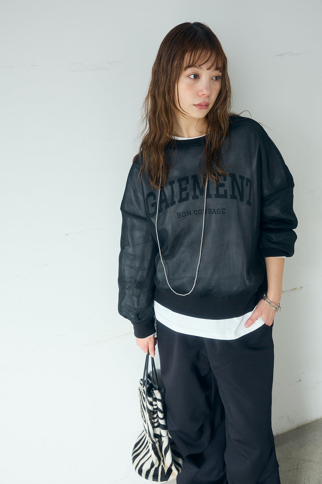 [SET]クリアダンボールプルオーバー+ランダムタックデザインワイドパンツ+フロントロゴビッグプルオーバー(3set)