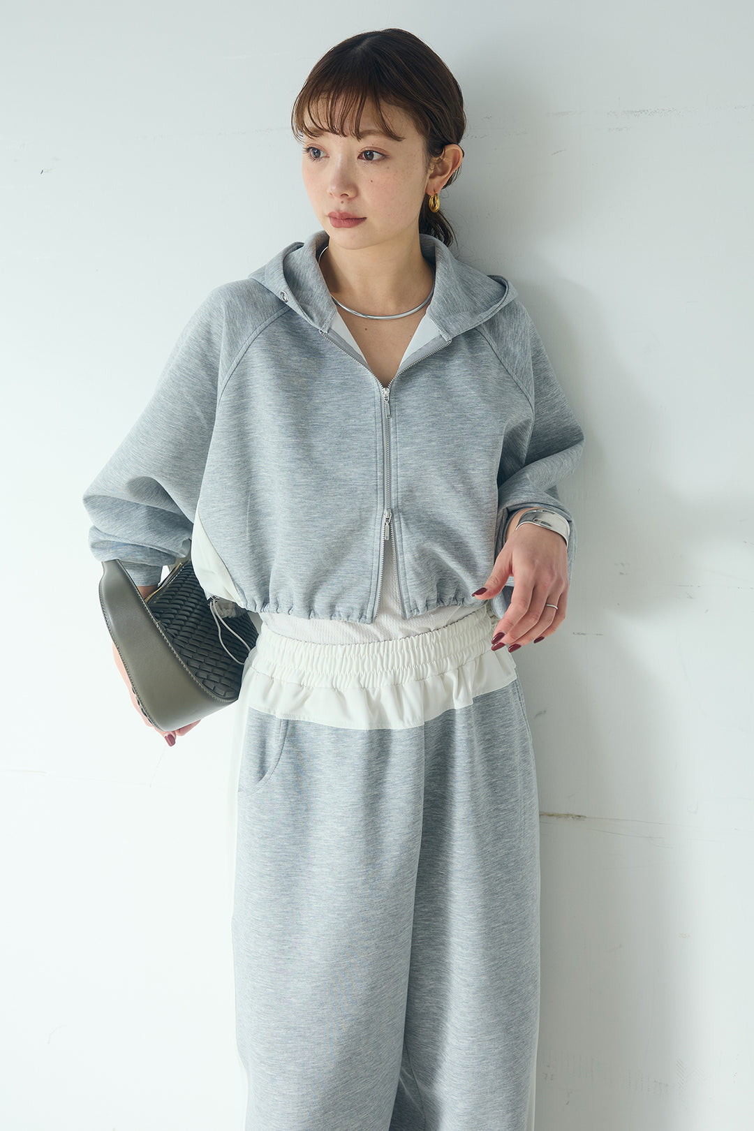 [SET]ドルマンショートフーディー+異素材切り替えスウェットパンツ(2set)