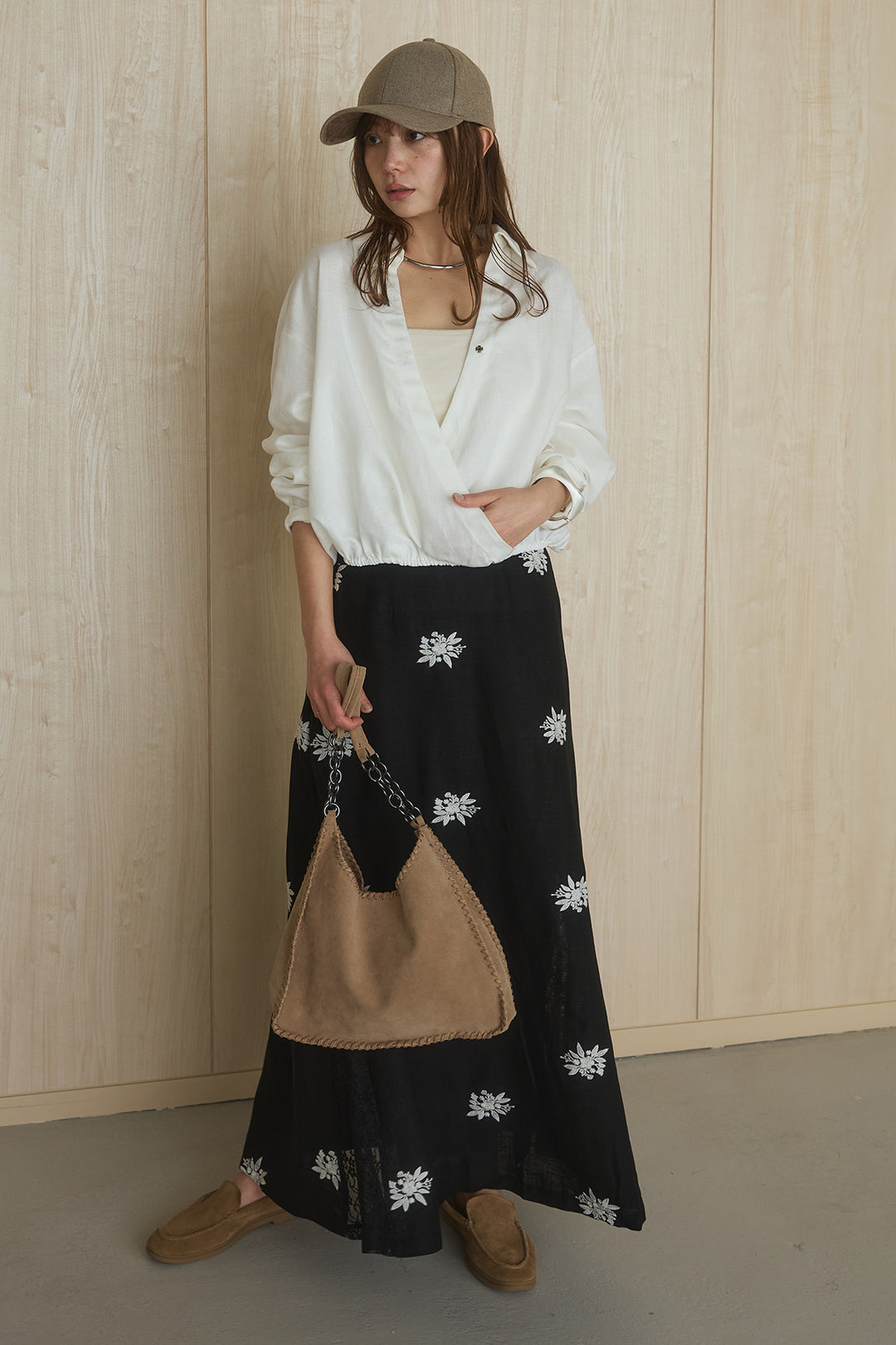 [SET]麻混襟付きトップス+レースコンビフラワー刺繍柄スカート(2set)