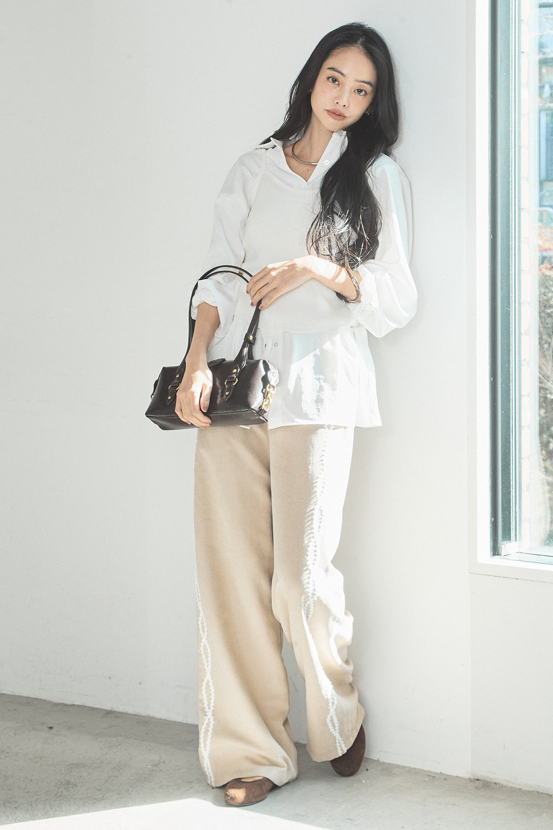 [SET]ニットキャミ付きシャツ+刺繡テープラインパンツ(2set)