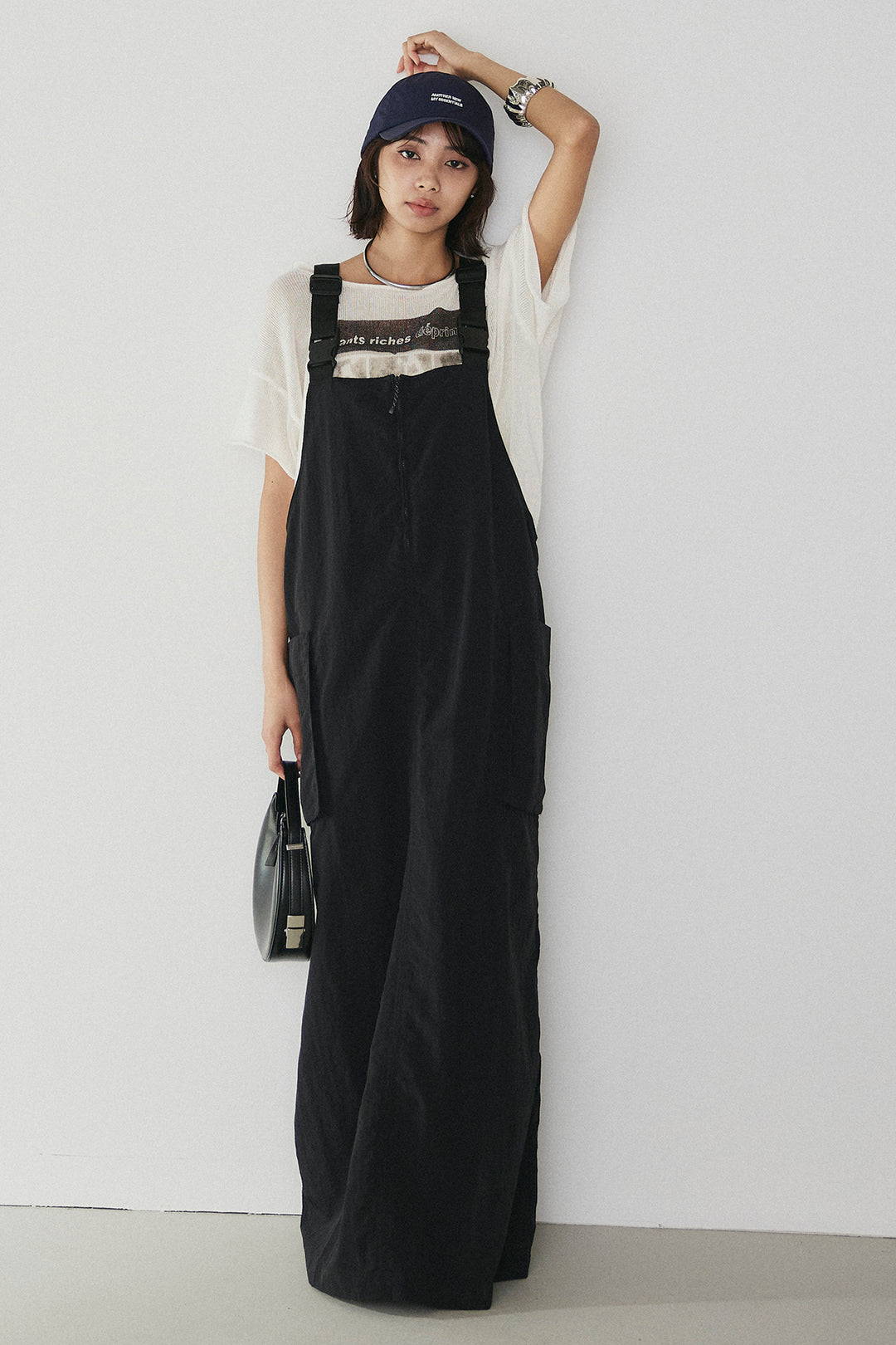 [SET]半袖モノトーングラフィックトップス+ナイロンワンピース(2set)