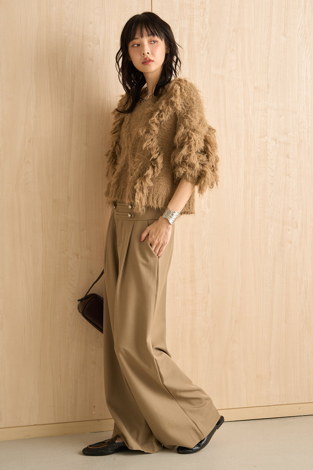 [SET]ランダムロングシャギーVネックニット+ナポレオンボタンデザインワイドパンツ(2set)