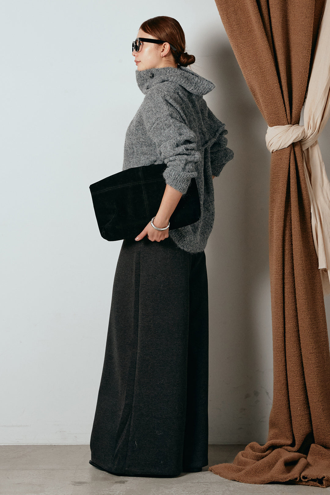 [SET]ケープデザインケーブルニットトップス+ベルト付きフロントタックデザインパンツ(2set)