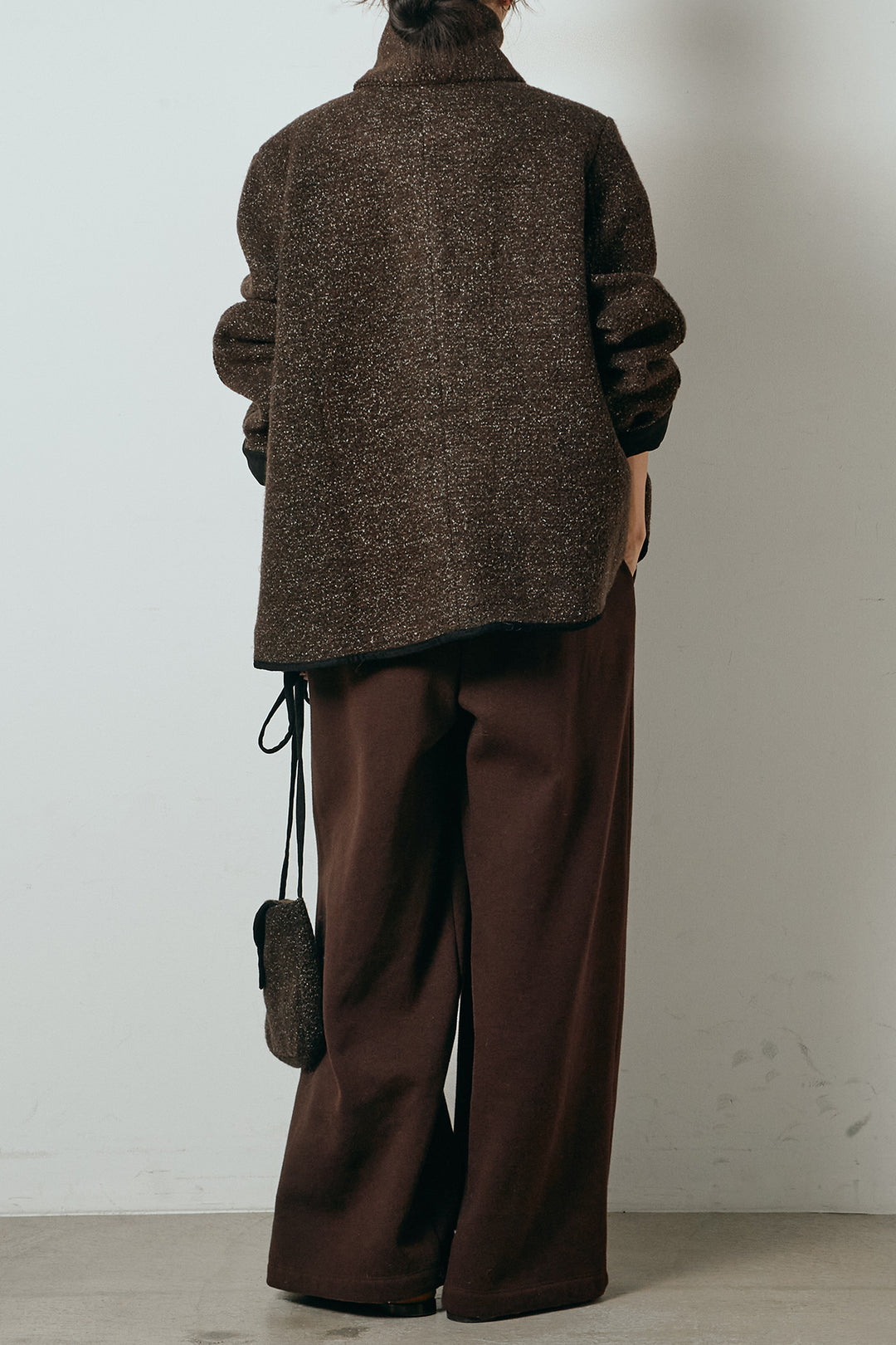 [SET]ノーカラーマフラーバッグ付きアウター+裏起毛スウェットワイドパンツ(2set)