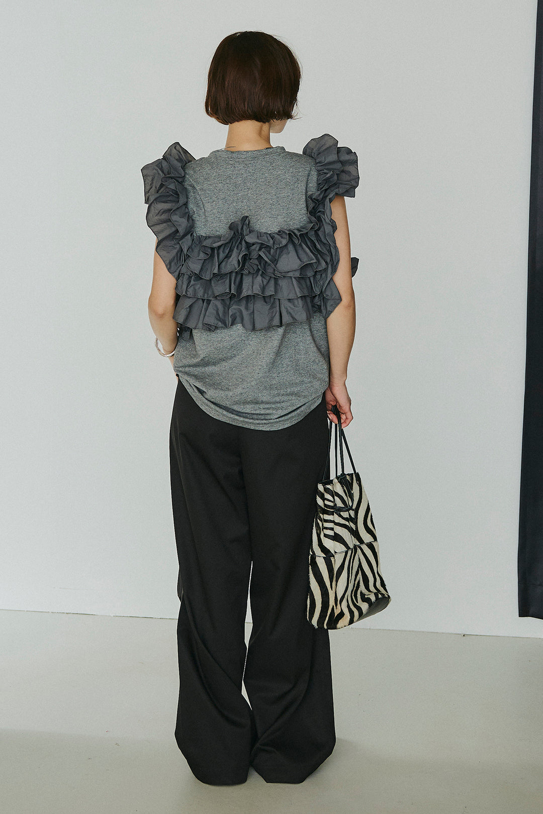 [SET]天竺ナイロンドッキングビスチェ風トップス+ニーサイドタックウエストドロスパンツ(2set)