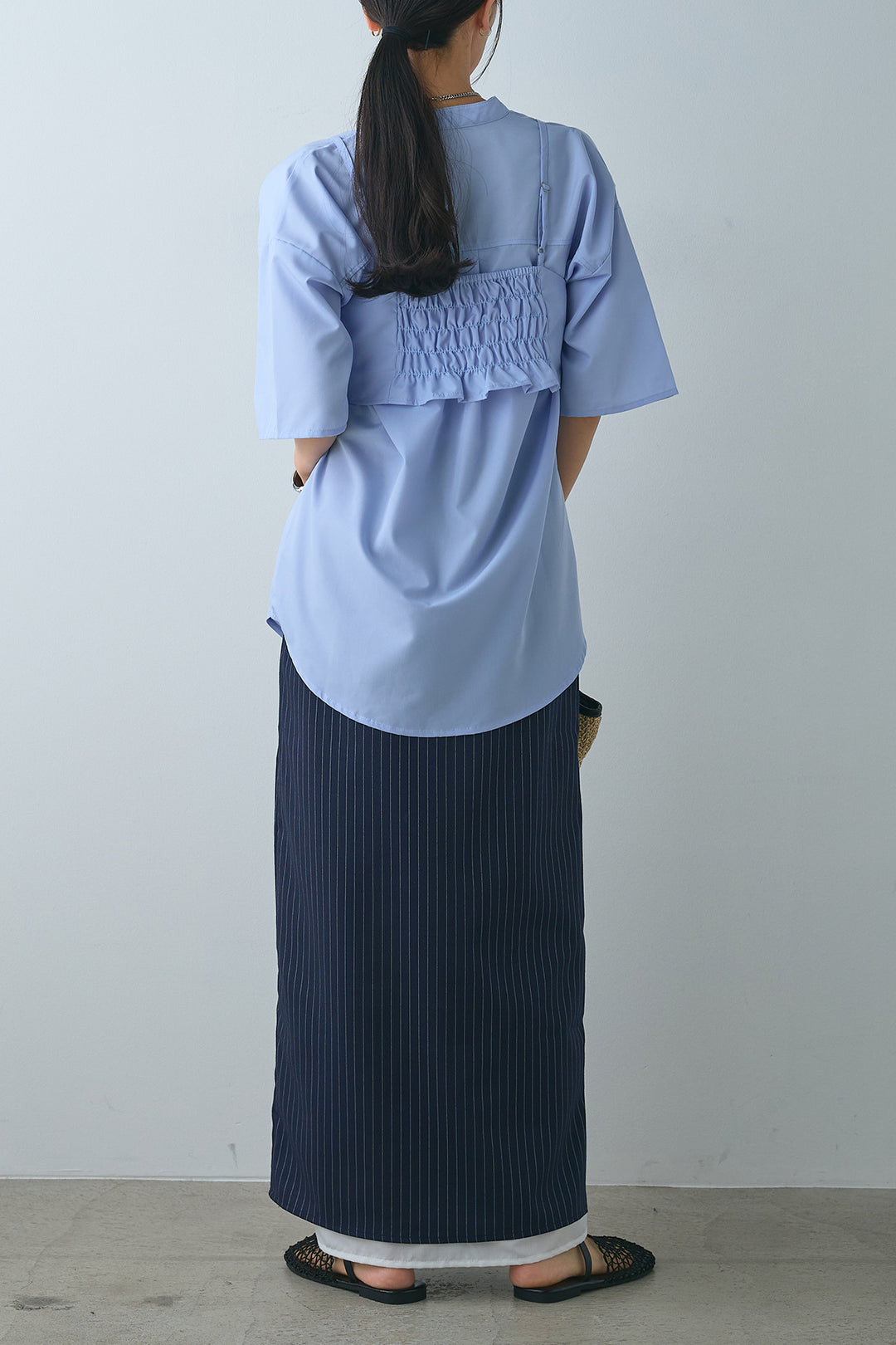 [SET]ホックビスチェ付きバンドカラーシャツ+ストライプストレートスカート(2set)