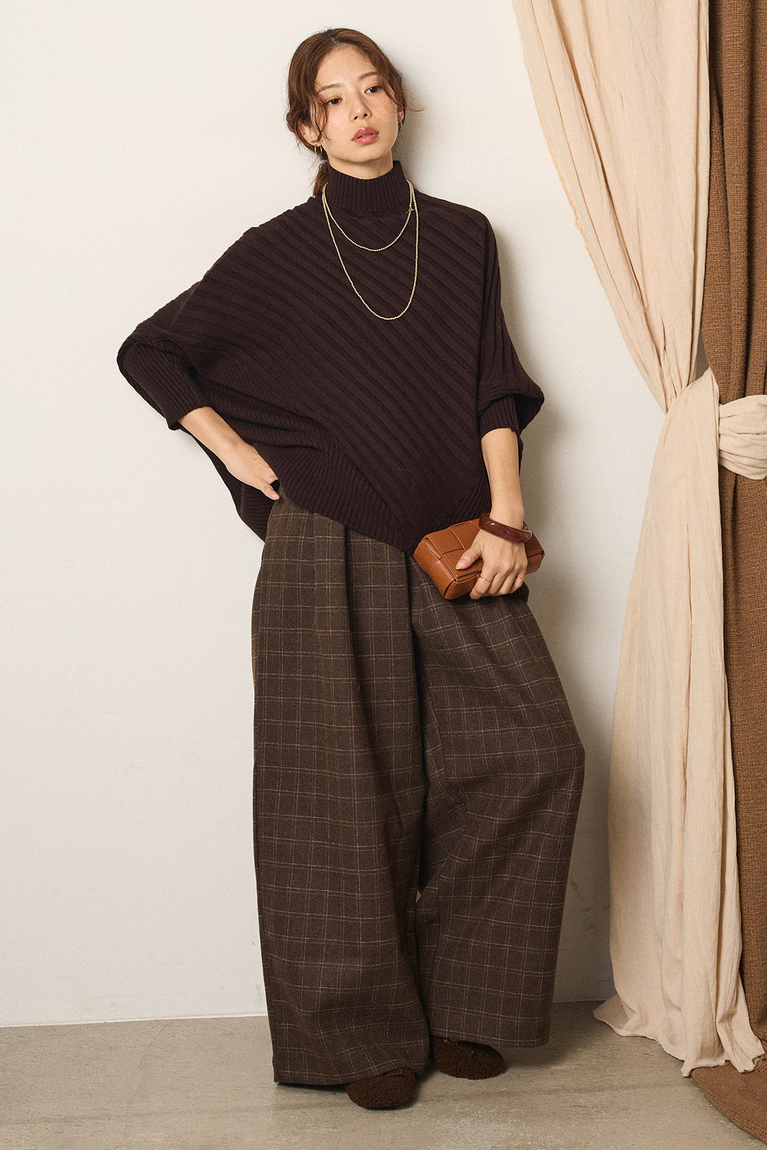 [SET]アシメデザインリブポンチョニットトップス+ウールライクチェックタックパンツ(2set)