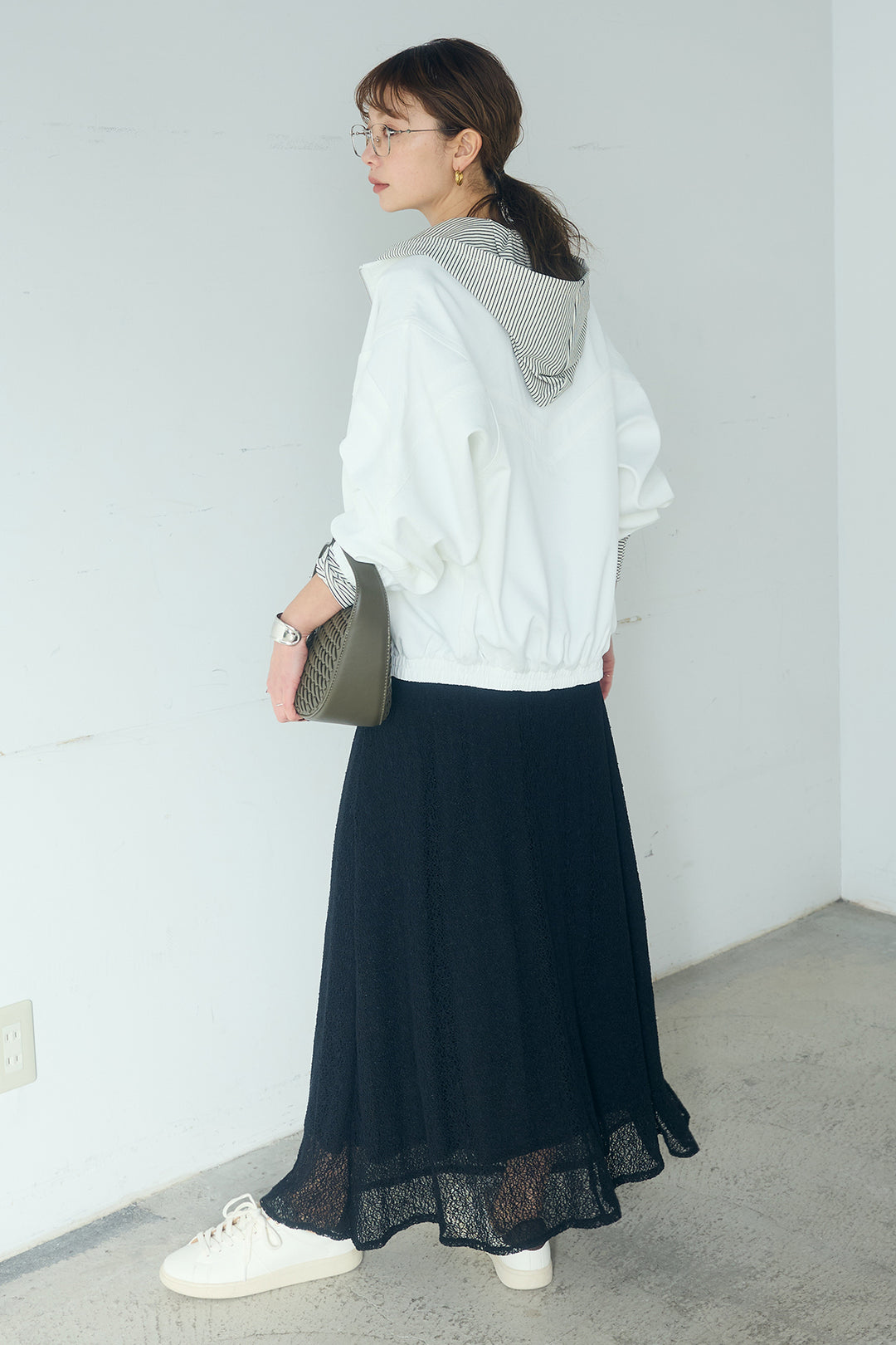 [SET]マルチ切り替えドルマンブルゾン+メッシュ刺繍ロングスカート+ボーダーフーディーロンT(3set)