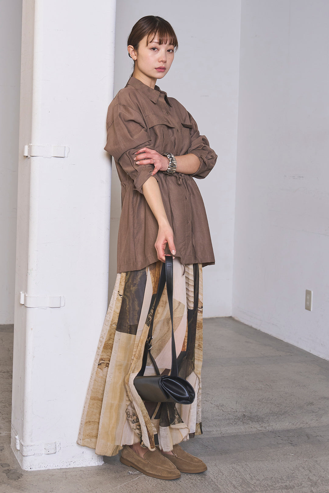 [SET]リネンブレンドシアーサファリシャツ+アートペイント柄スカート(2set)