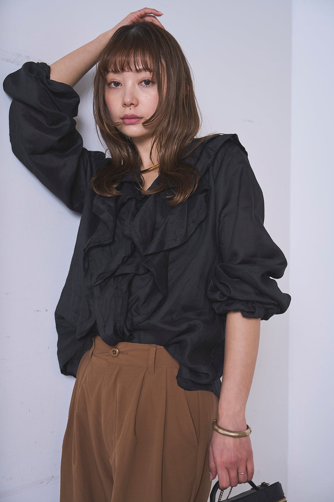 [SET]フリルボタンブラウス+ドライタフタタックバレルパンツ(2set)