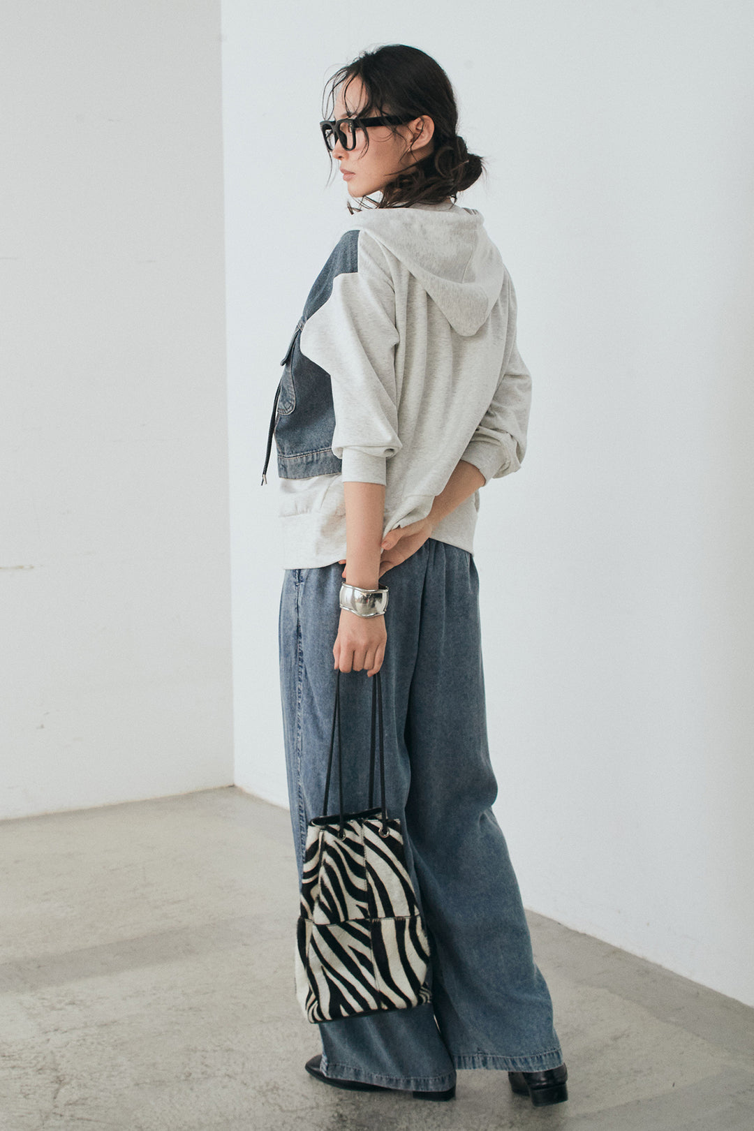 [SET]デニム切替ポンチダブルジップパーカー+テンセルデニムイージーワイドパンツ(2set)