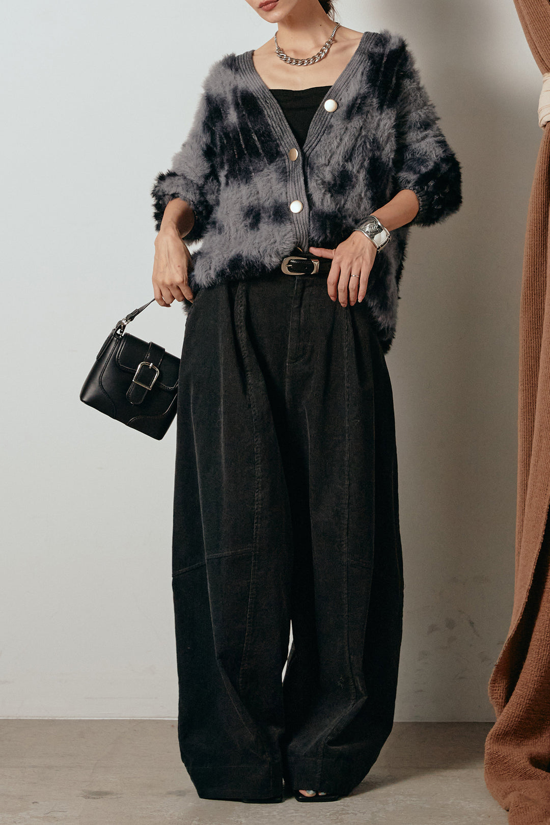 【着回しセット】[SET]タイダイ柄シャギーニットカーディガン+タック入りコーデュロイワイドパンツ+タイダイ柄シャギーニットカーディガン(3set)