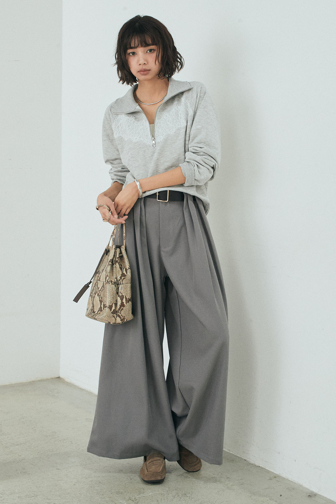 [SET]リバーレースハーフジップ裏毛スウェット+ベルト付きタックデザインハイウエストロングパンツ(2set)