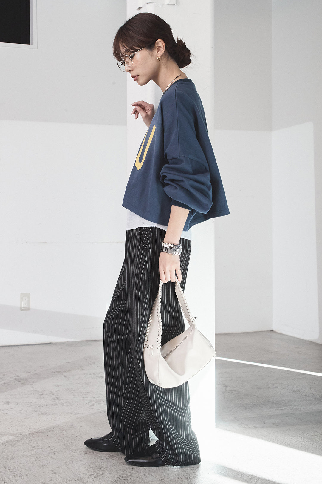 [SET]ビッグロゴHRU袖ボリュームトップス+ヘリンボーンストライプツータックパンツ(2set)