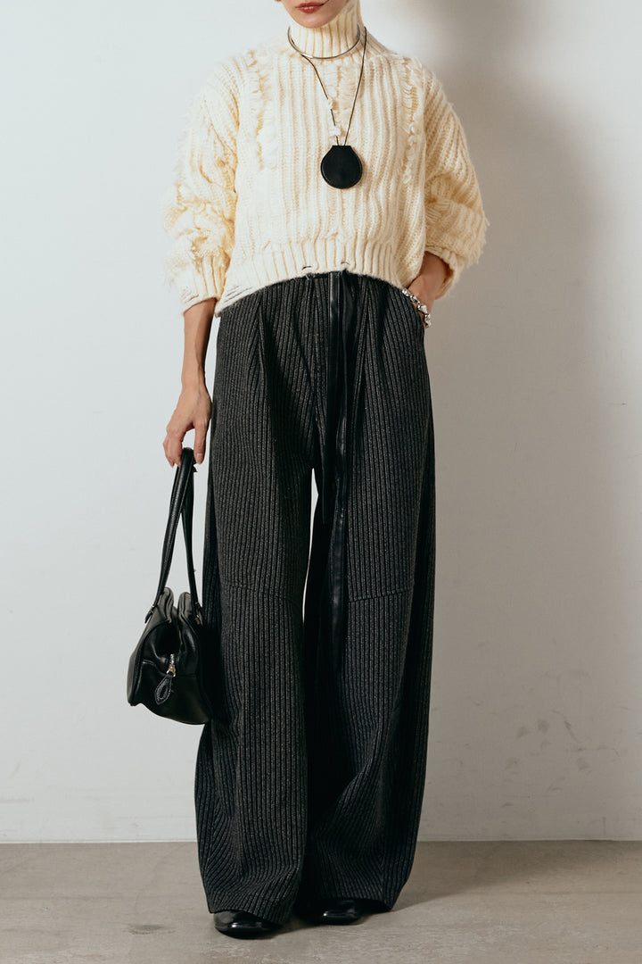 [SET]フリンジタートルショートニット+レザーライク配色ストライプパンツ(2set)