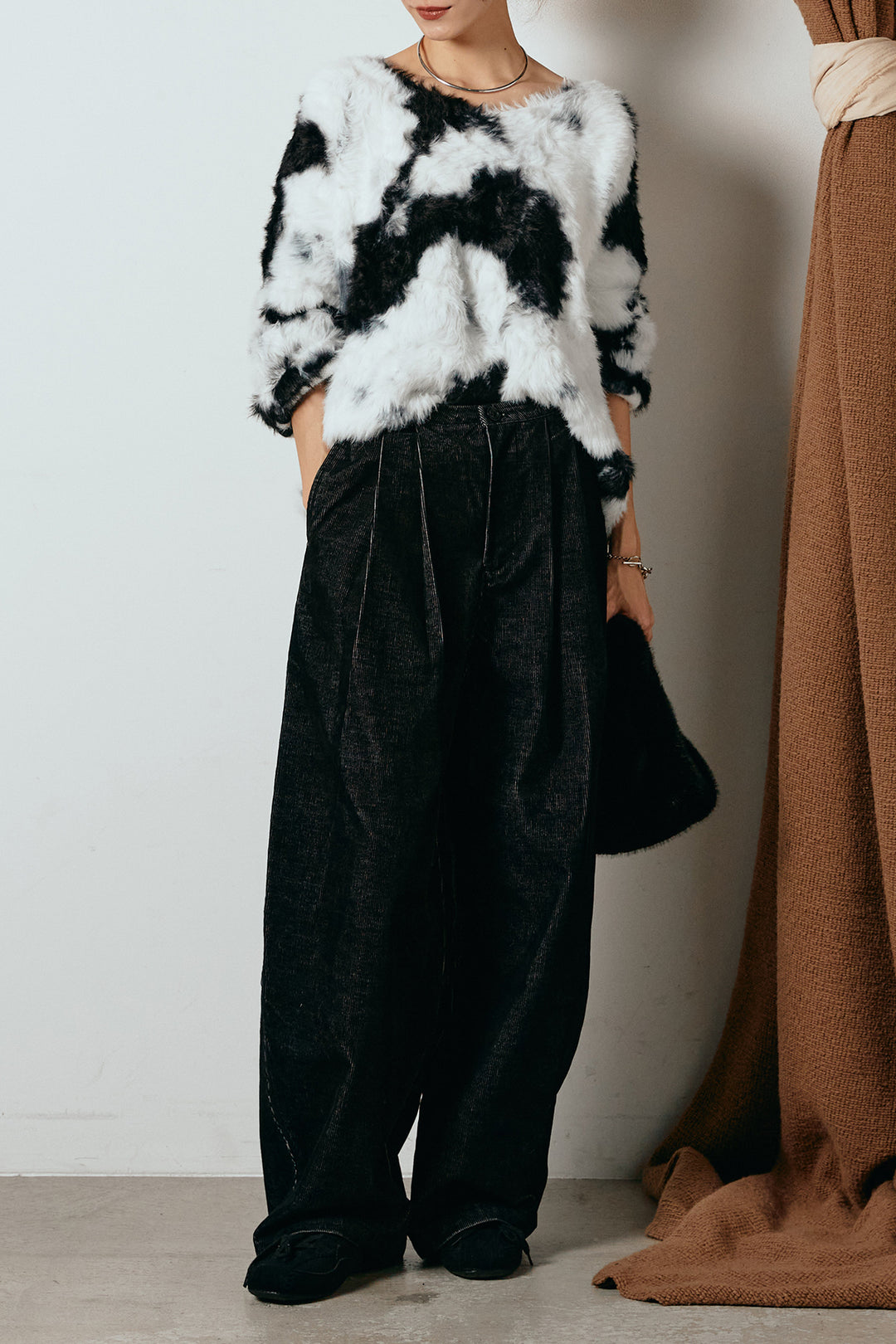 [SET]タイダイ柄シャギーニットトップス+フロントタック入りコーデュロイパンツ(2set)