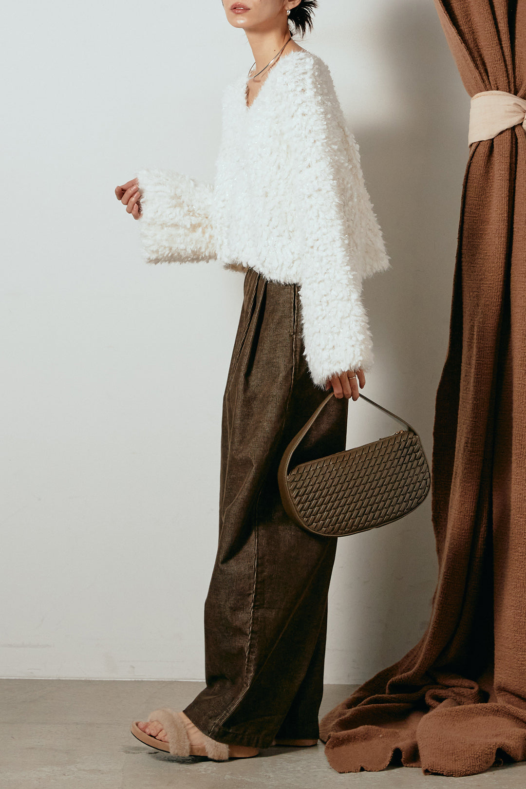 [SET]深Vネックチョウチョヤーンニットトップス+フロントタック入りコーデュロイパンツ(2set)