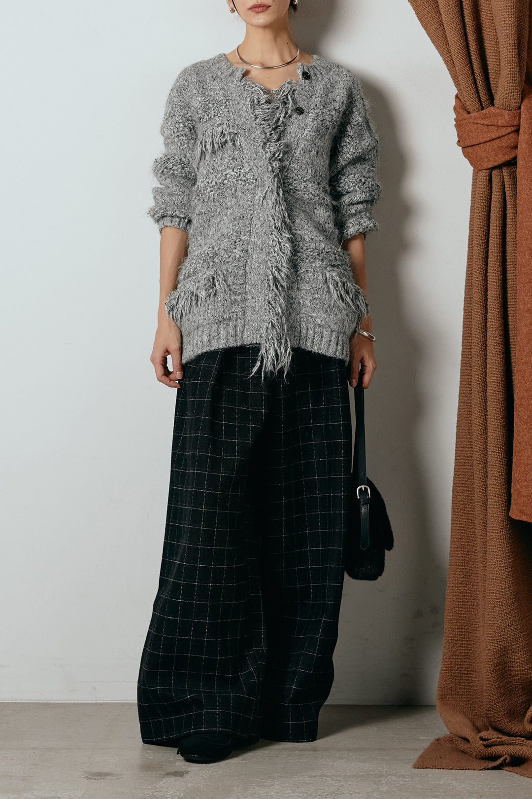 [SET]フリンジニットカーディガン+ウールライクチェックタックパンツ(2set)