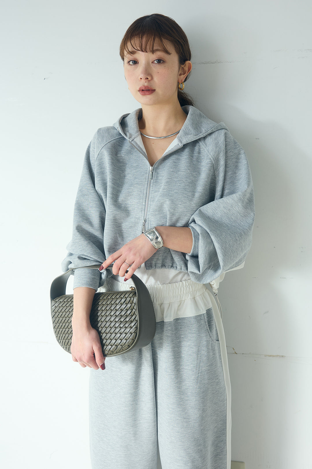 [SET]ドルマンショートフーディー+異素材切り替えスウェットパンツ(2set)