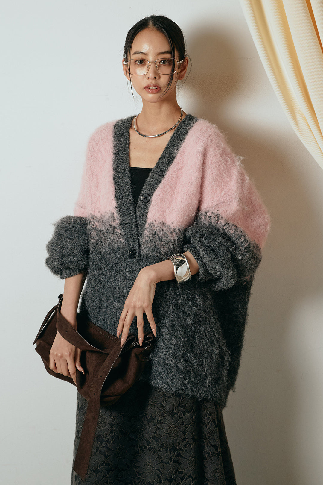 [SET]起毛グラデーションニットカーディガン+花柄刺繍ベロアフレアスカート(2set)