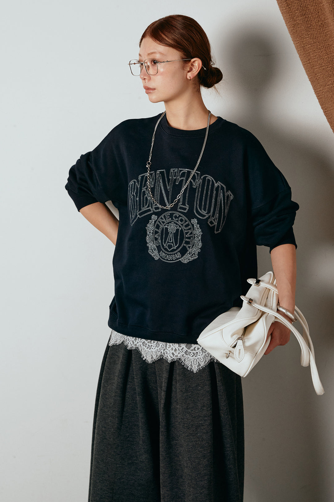 [SET]フロントロゴスウェットプルオーバー+フェイクレザー太ベルト付きタックワイドパンツ(2set)