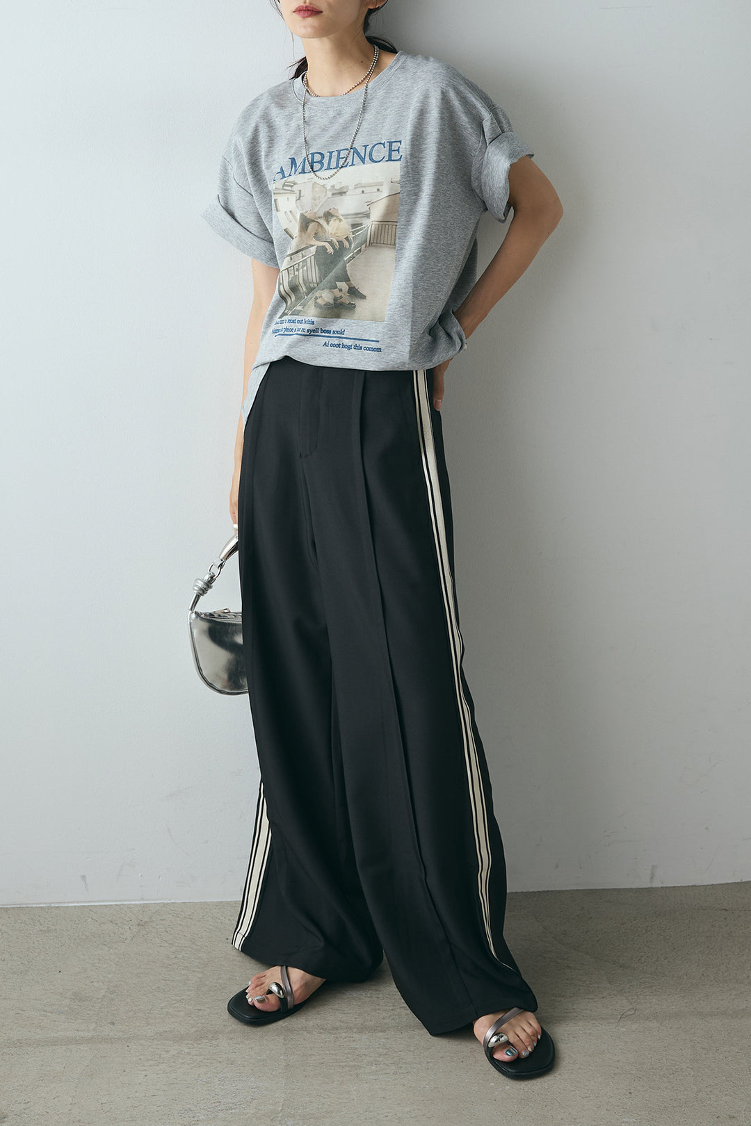 [SET]AMBIENCEフォトプリントTシャツ+サイドラインワイドスラックスパンツ(2set)
