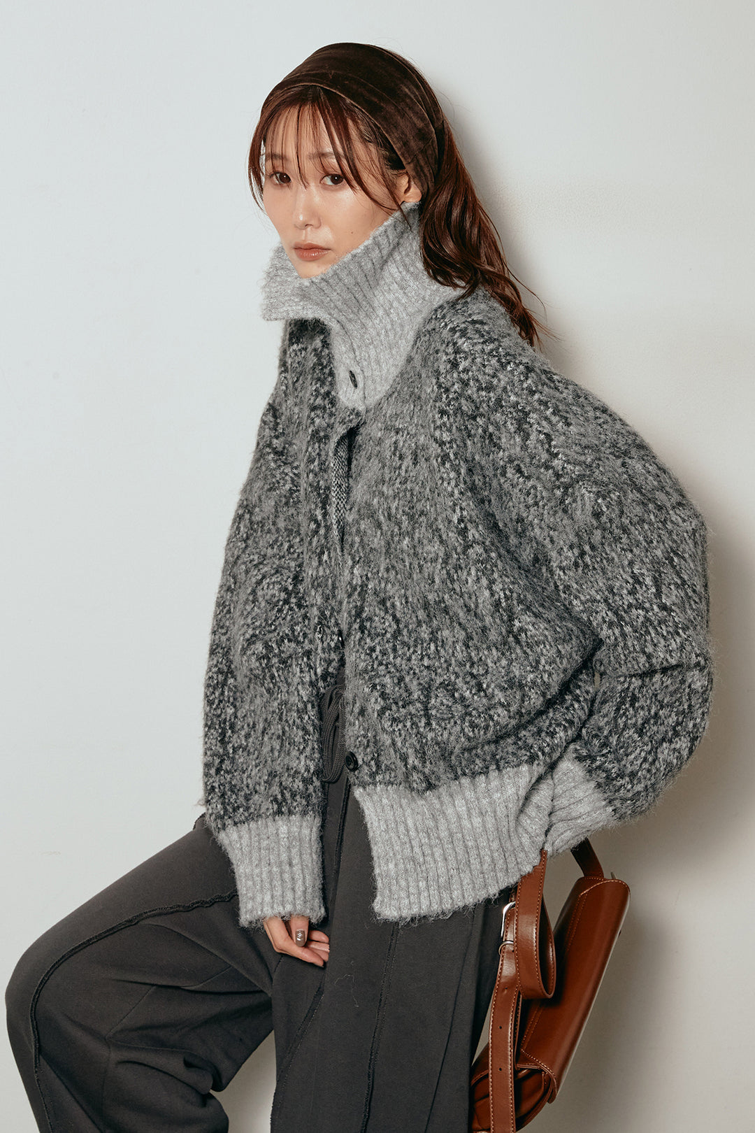 [SET]ハイネックミックスニットトップス+フロントラインデザインワイドスウェットパンツ(2set)