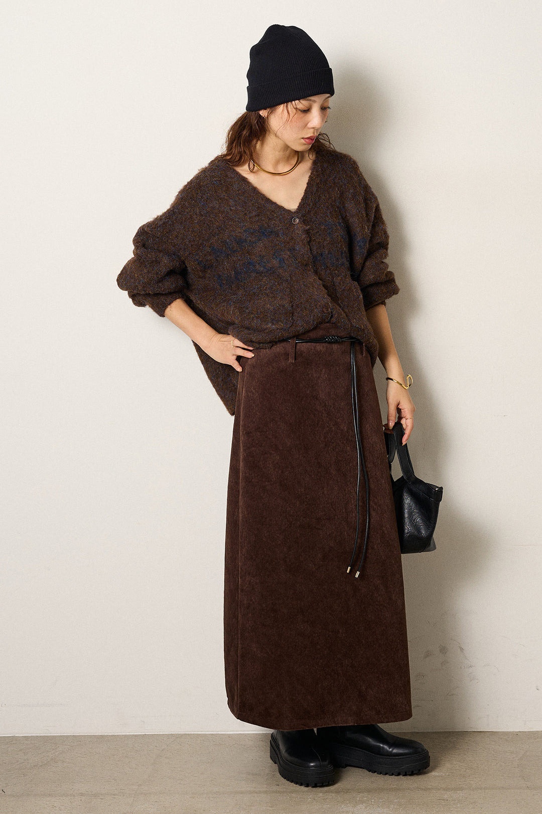 [SET]ウール混透かしロゴニットカーディガン+ロープベルト付きスウェード調スカート(2set)