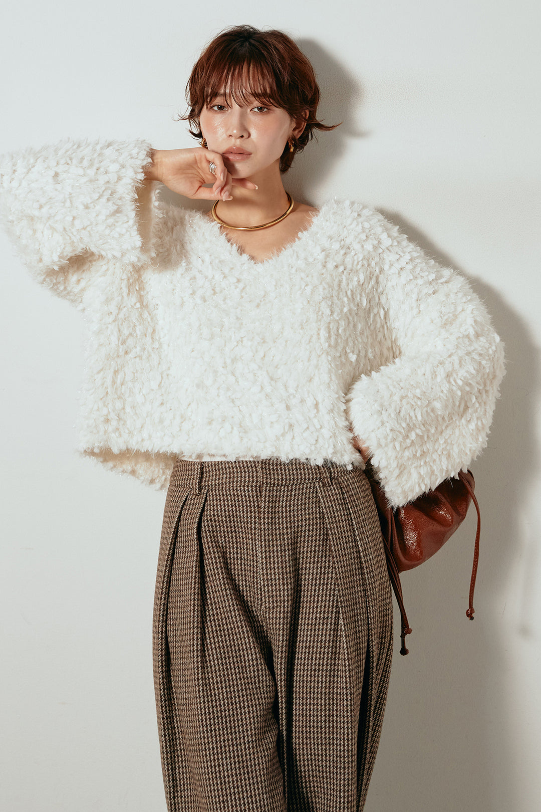 [SET]深Vネックチョウチョヤーンニットトップス+ガンクラブチェックタックパンツ(2set)