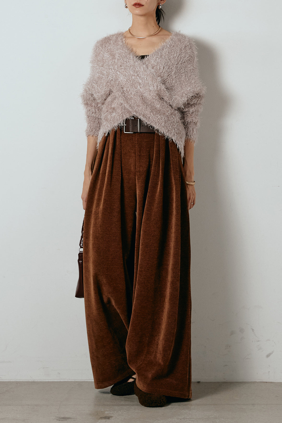 [SET]シャギークロスニットトップス+ベルトループコーデュロイワイドパンツ(2set)